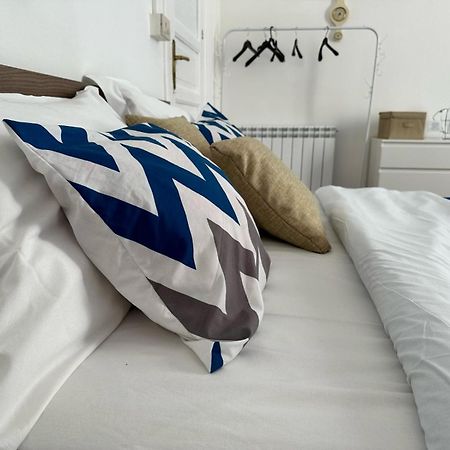 Via Zara Hostel Palermo Luaran gambar