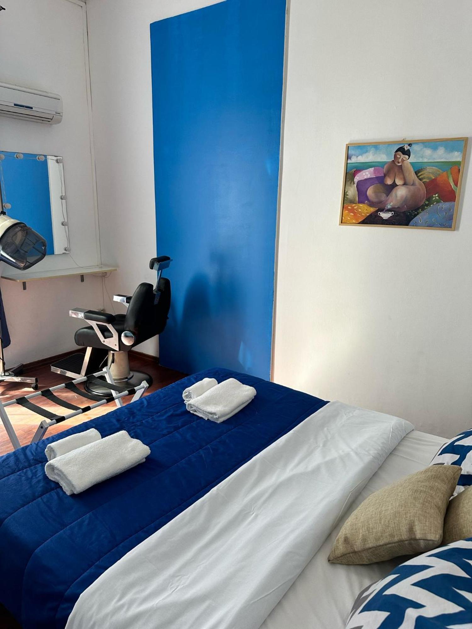 Via Zara Hostel Palermo Luaran gambar
