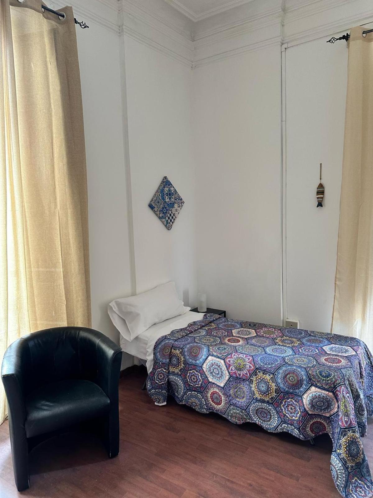 Via Zara Hostel Palermo Luaran gambar