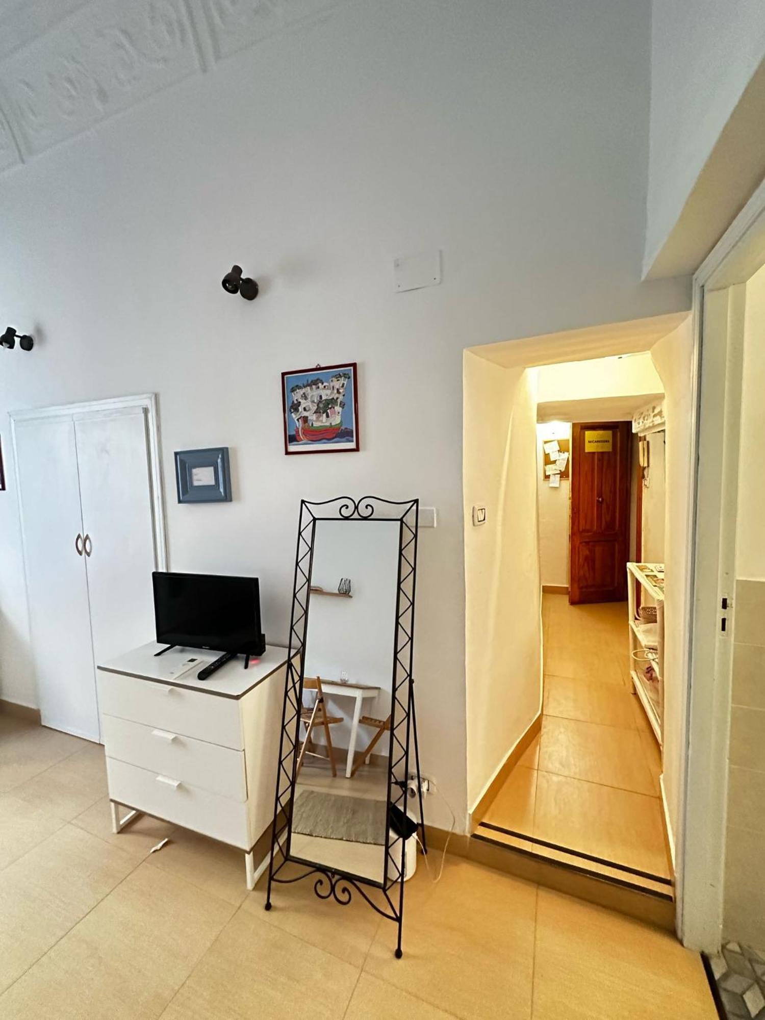 Via Zara Hostel Palermo Luaran gambar