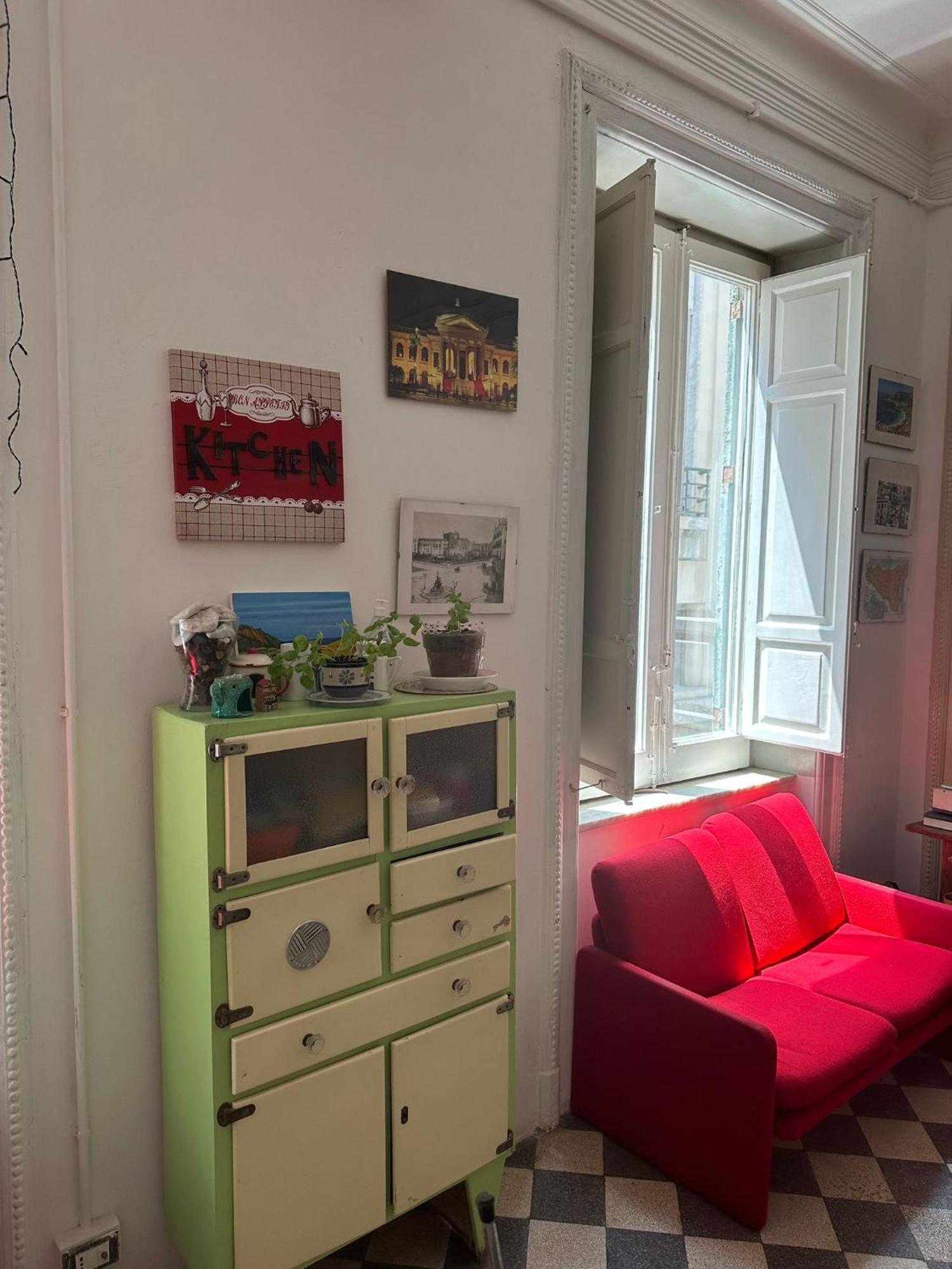 Via Zara Hostel Palermo Luaran gambar