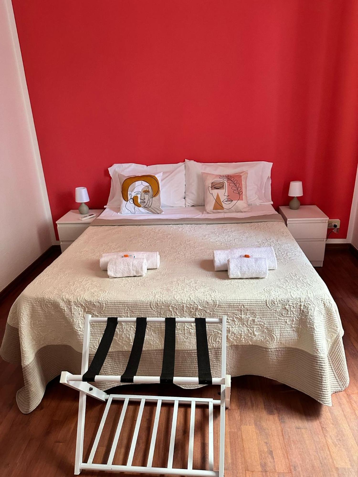 Via Zara Hostel Palermo Luaran gambar